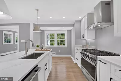 1915 Shannon Court, Alexandria, VA 22306 - Photo 15