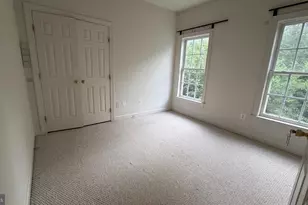 12525 Cerromar Pl, Fairfax, VA 22030 - Photo 17