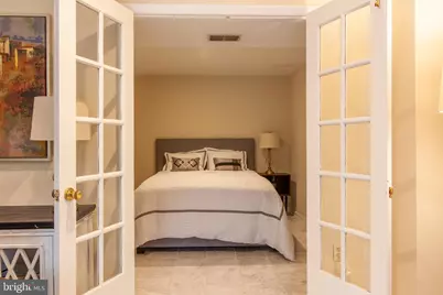6034 Chesterbrook Road #B, McLean, VA 22101 - Photo 7