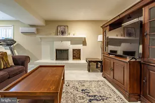 6034 Chesterbrook Rd, McLean, VA 22101 - Photo 17