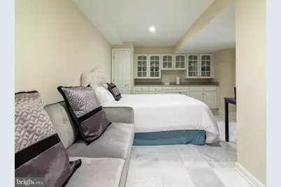 6034 Chesterbrook Road #B, McLean, VA 22101 - Photo 19