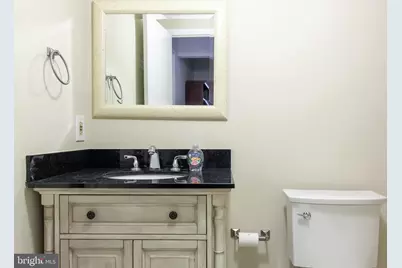 6034 Chesterbrook Road #B, McLean, VA 22101 - Photo 25
