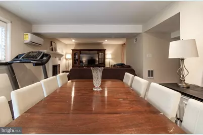 6034 Chesterbrook Road #B, McLean, VA 22101 - Photo 5