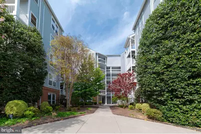3176 Summit Square Drive #4-D3, Oakton, VA 22124 - Photo 5