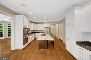 10588 Canterberry Rd, Fairfax Station, VA 22039 - Photo 19