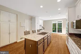 10588 Canterberry Rd, Fairfax Station, VA 22039 - Photo 25