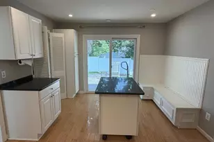 13133 Morning Spring Ln, Fairfax, VA 22033 - Photo 7