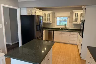 13133 Morning Spring Ln, Fairfax, VA 22033 - Photo 5
