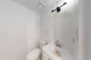 8105 Kenova Ln, Springfield, VA 22153 - Photo 35