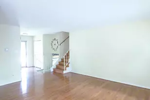 9715 Aspen Hollow Way, Fairfax, VA 22032 - Photo 3