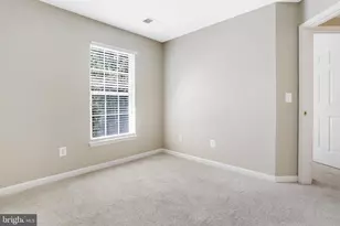 8482 Hallie Rose St, Alexandria, VA 22309 - Photo 13
