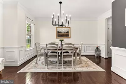 8901 Hargrove Court, Fairfax, VA 22031 - Photo 9