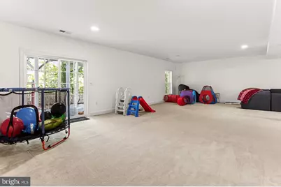 8901 Hargrove Court, Fairfax, VA 22031 - Photo 41