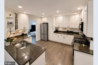 6018 Walhaven Drive, Alexandria, VA 22310 - Photo 9