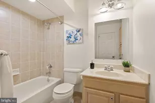 6018 Walhaven Dr, Alexandria, VA 22310 - Photo 15