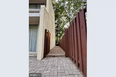 2379 Southgate Square, Reston, VA 20191 - Photo 7