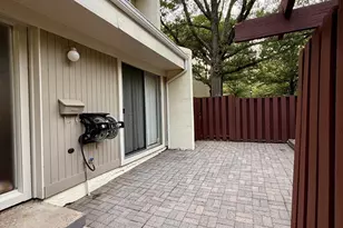 2379 Southgate Square, Reston, VA 20191 - Photo 11