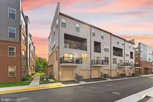 13537 Innovation Station Loop, Herndon, VA 20171 - Photo 3