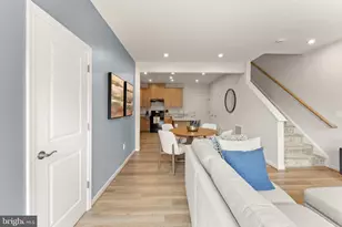 13537 Innovation Station Loop, Herndon, VA 20171 - Photo 9