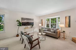 6110 Calico Pool Ln, Burke, VA 22015 - Photo 3