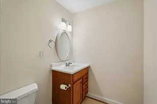 6110 Calico Pool Ln, Burke, VA 22015 - Photo 33