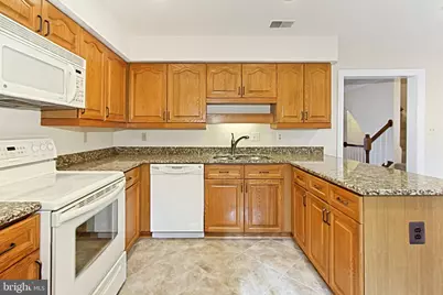 6153 Braeleigh Lane, Alexandria, VA 22315 - Photo 11