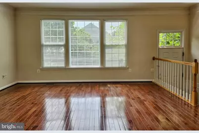 13906 Gothic Drive, Centreville, VA 20121 - Photo 9