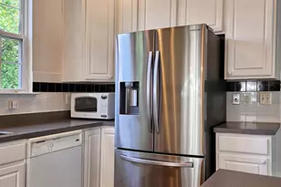 13906 Gothic Dr, Centreville, VA 20121 - Photo 17