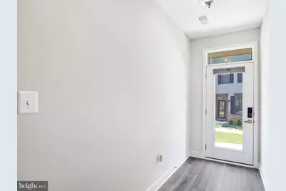 13983 Airfoil Road, Herndon, VA 20171 - Photo 5