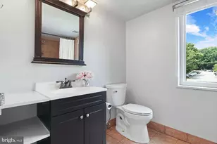1423 Northgate Square, Reston, VA 20190 - Photo 11