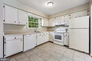 8808 McNair Dr, Alexandria, VA 22309 - Photo 23