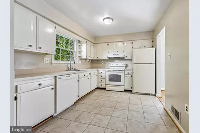 8808 McNair Drive, Alexandria, VA 22309 - Photo 21