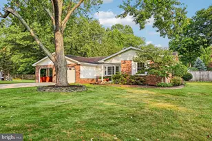 8808 McNair Dr, Alexandria, VA 22309 - Photo 5