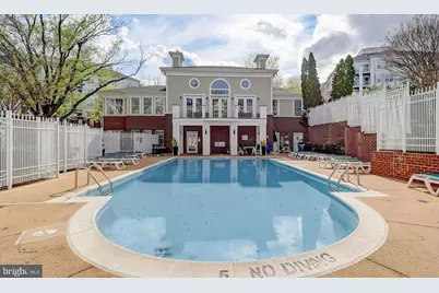 1641 International Drive #TH-24, McLean, VA 22102 - Photo 23