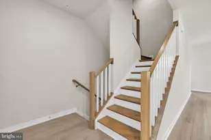 7555 Sawyer Farm Wy, McLean, VA 22102 - Photo 13
