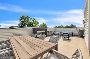 7555 Sawyer Farm Wy, McLean, VA 22102 - Photo 27