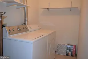 8933 Royal Astor Way, Fairfax, VA 22031 - Photo 49