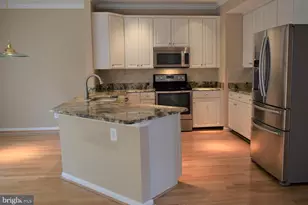 8933 Royal Astor Way, Fairfax, VA 22031 - Photo 15