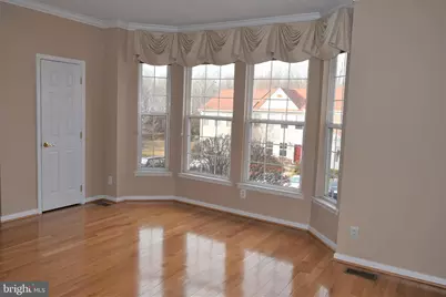 8933 Royal Astor Way, Fairfax, VA 22031 - Photo 5