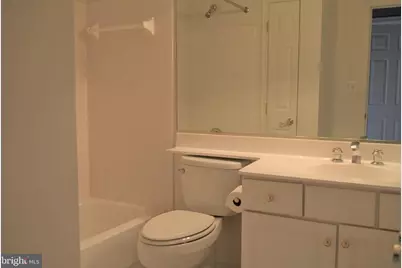 8933 Royal Astor Way, Fairfax, VA 22031 - Photo 35