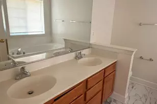 2911 Jessica Ct, Vienna, VA 22181 - Photo 15
