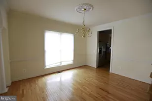 2339 Sandburg St, Dunn Loring, VA 22027 - Photo 5