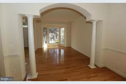 2339 Sandburg Street, Dunn Loring, VA 22027 - Photo 3