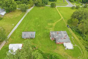 11201 Stuart Mill Rd, Oakton, VA 22124 - Photo 3