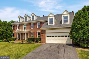 1502 Snowflake Ct, Herndon, VA 20170 - Photo 3