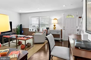 8113 Loving Forest Ct, Springfield, VA 22153 - Photo 11