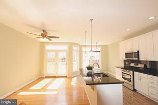 4379 Thomas Brigade Ln, Fairfax, VA 22033 - Photo 5
