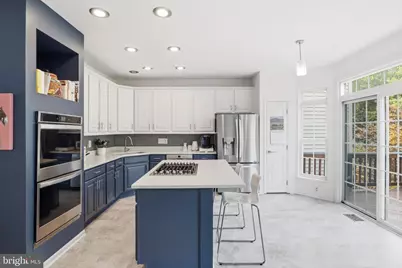 7333 Hampton Manor Place, Springfield, VA 22150 - Photo 5