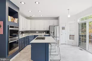 7333 Hampton Manor Pl, Springfield, VA 22150 - Photo 5