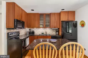 2223 Glencourse Ln, Reston, VA 20191 - Photo 9